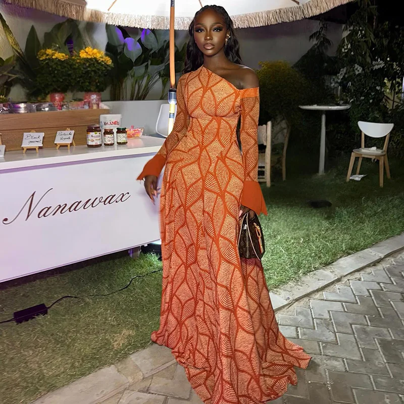 

Trendy And Fresh Women's Slim-fit Pleated Dress With An Elegant A-line Cut, Suitable For Commuting, Featuring A One-shoulder Des