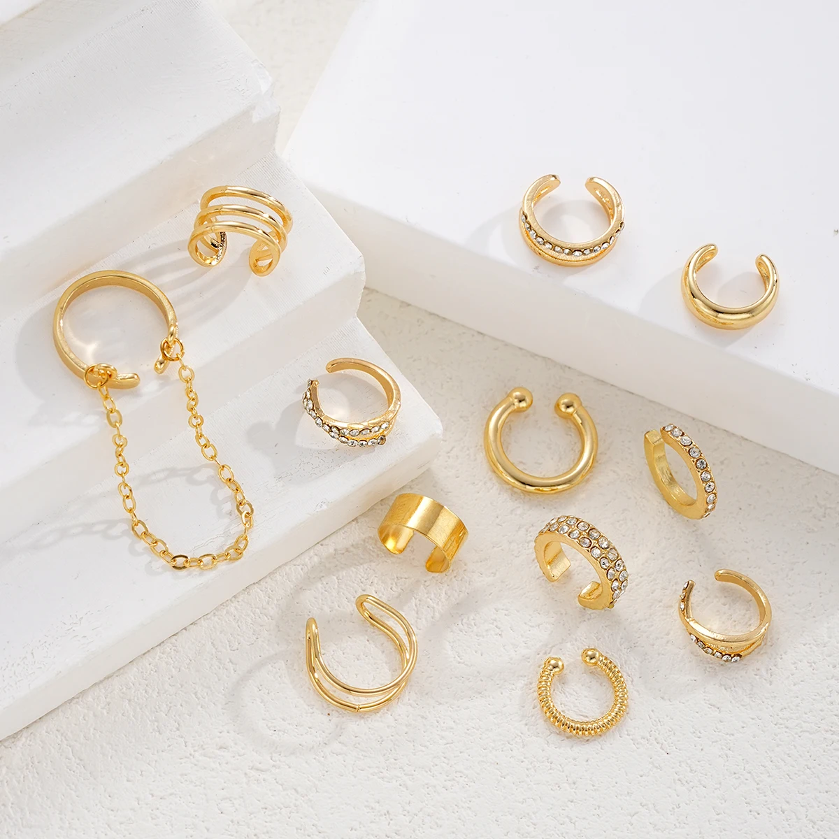 12 Stück Vintage Ohrklemmen in Goldfarbe mit Zirkonia für Damen und Herren, Nicht Durchstochene Ohrclips, Knorpel-Ohrringe, Tägliches Schmuckgeschenk – Detail 5