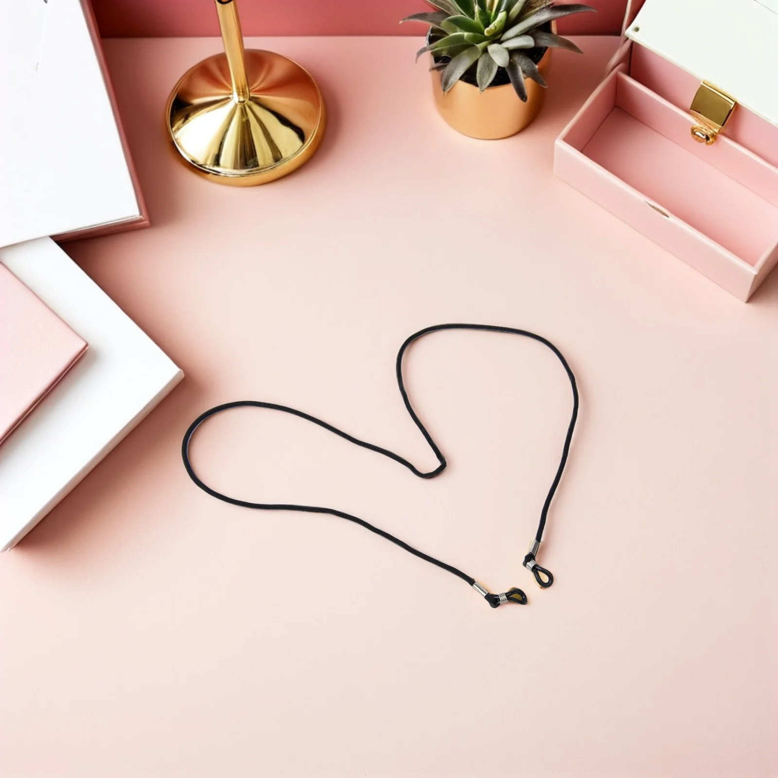 حبل نظارات نايلون أسود 67 سم قابل للتعديل مضاد للانزلاق سلسلة عنق لقصر النظر نظارات شمسية للقراءة والرياضات الخارجية والسفر