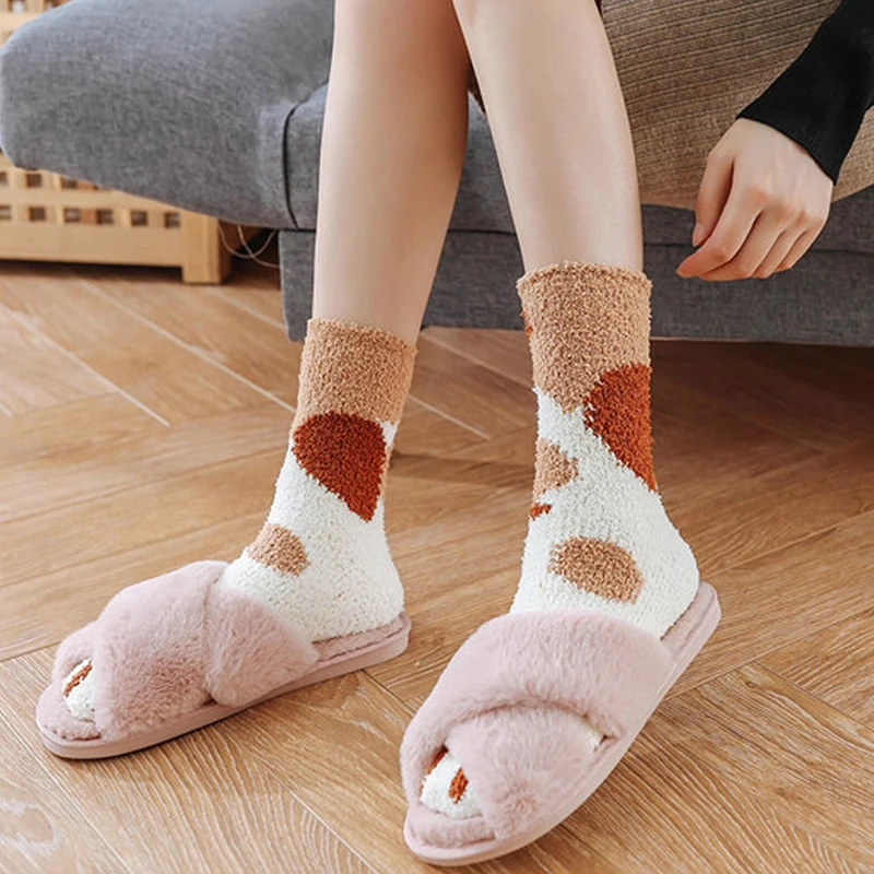 Chaussettes à griffes de chat de dessin animé mignon pour femmes et filles, chaussettes de couchage, bas de sol, épais, chaud, sourire, lieu d'hiver, maison, 6 paires, lot