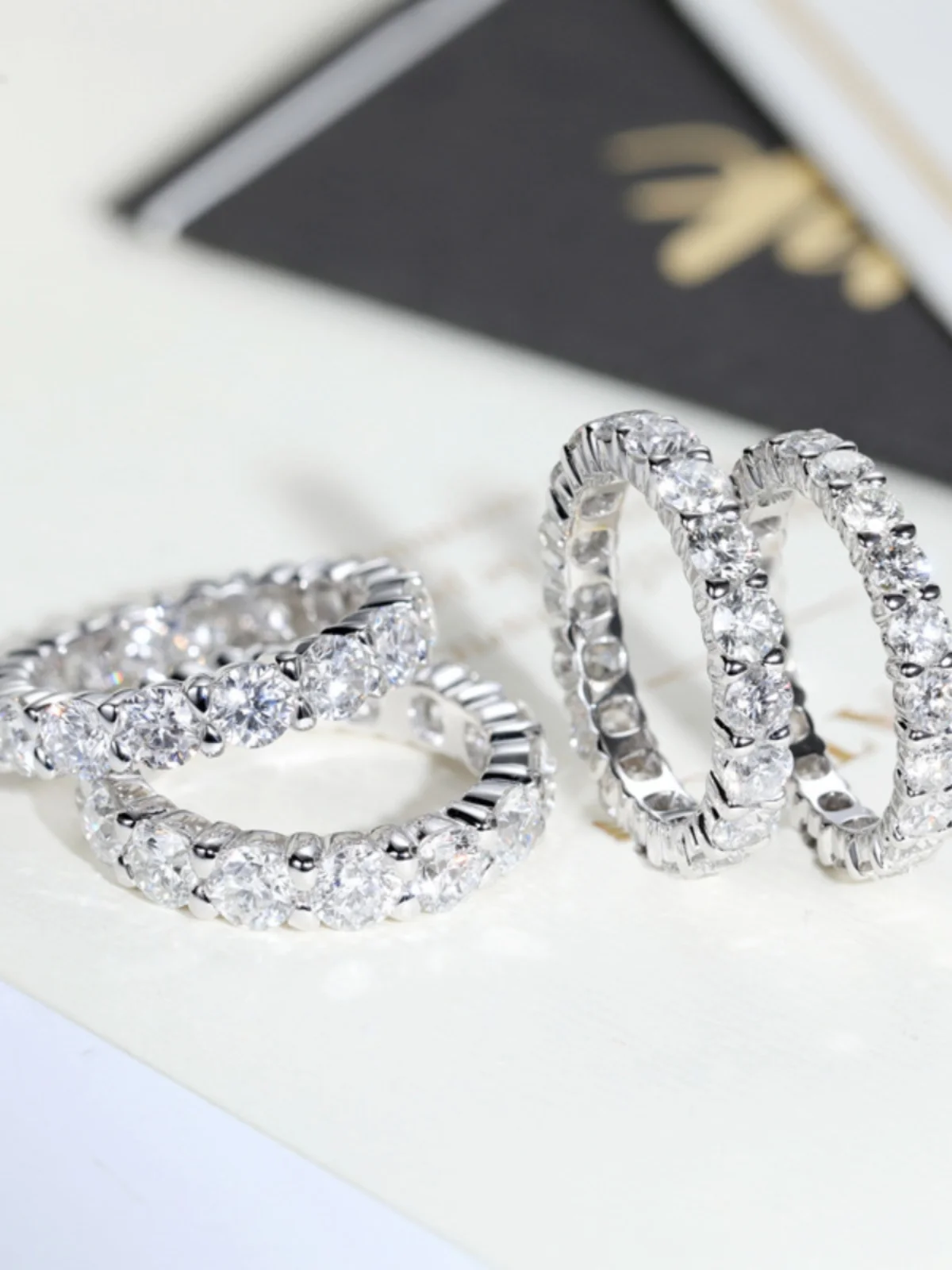 

Faionable Single Row Diamond Ring Women's Personalized round Ring Hot Selling Jewelry Ele Silver Setting Gemstone