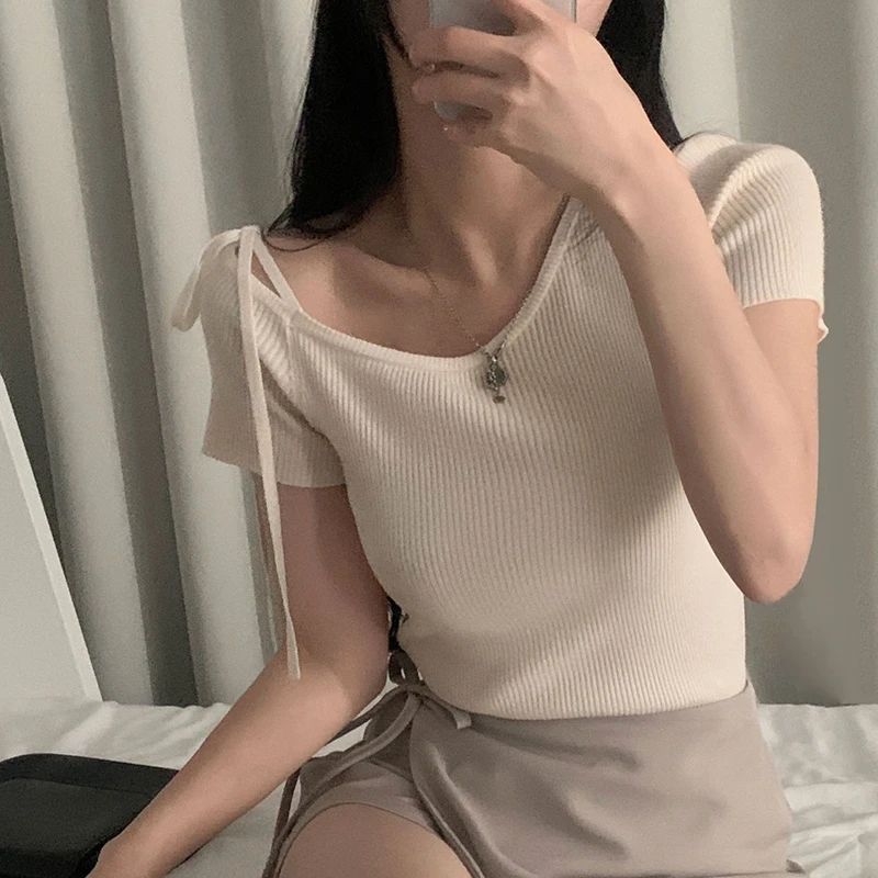 

Полосатая футболка с наклонными плечами и короткими рукавами, женские повседневные топы с открытыми плечами