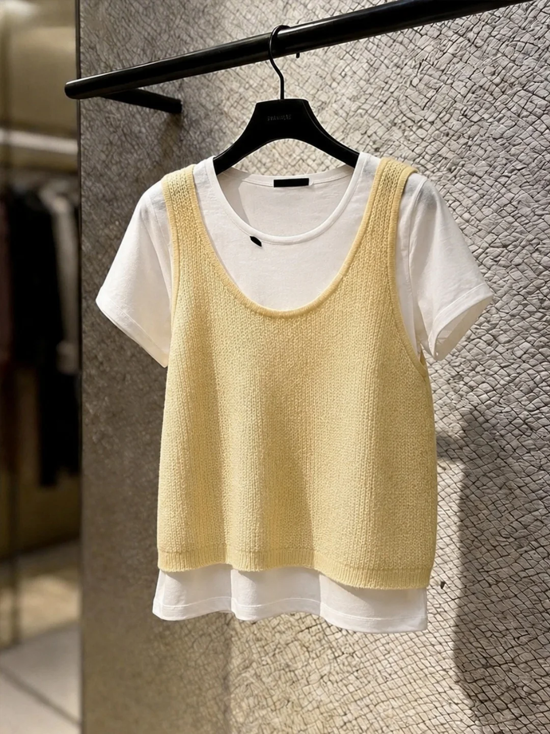 

Summer Ice Silk Knitted Loose Short Sleeve Sun Protection Color Block Design Fashionable Commute Style Women's Top
