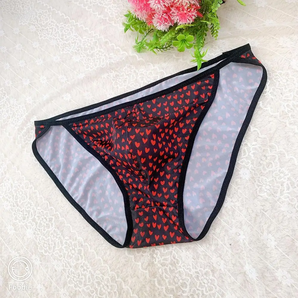 Underwear Men Sexy Hearts Print Ice Silk Bulge Pouch Briefs Bikini Lingerie Tanga Slip Low Waist Underpants Calzoncillos Hombre
