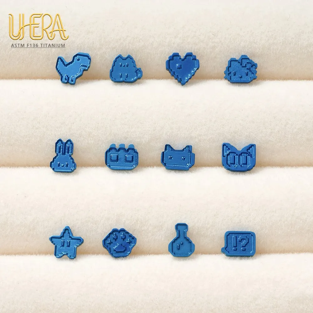 ASTM F136 G23 Titan Pixel Cartoon Labret Stud mit Innengewinde, eloxiert, für Tragus, Helix, Knorpel, Ohr, Lippe, Körperpiercing-Schmuck – Detail 6