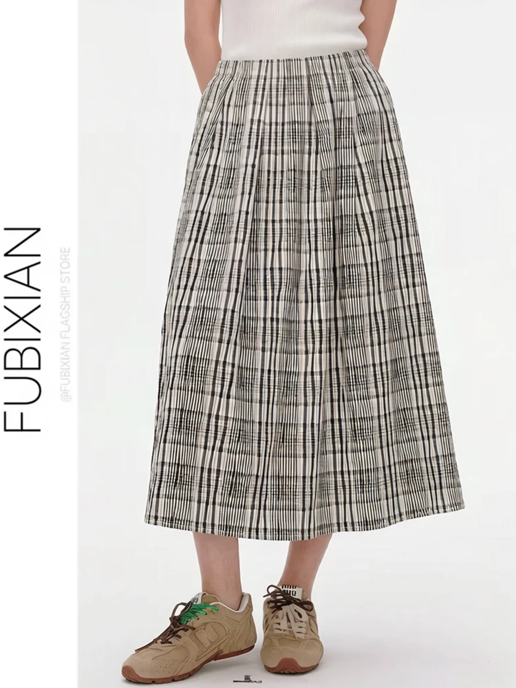 

Retro Elastic Waist Stripe Midi Skirt Black White Checkered A-Line Unique Design Spring 2026 Women's Fashion Half-length Skirts