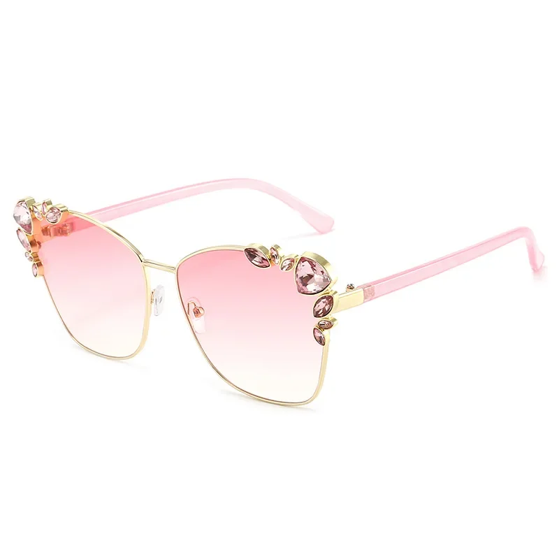 2023 Latest Diamond Sunglasses Ladies Brand Designer Cat Eyes Rhinestone Ladies Glasses Flower Season Travel Decoration Eyewear