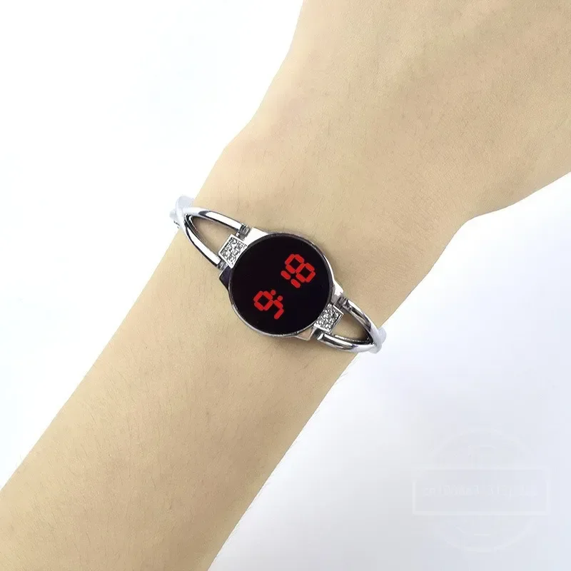 LED Fashion Watch for Women Touch Screen Ladies Time Steel Band Electronic Student Ladies Bracelet Watch Simple Style Watches