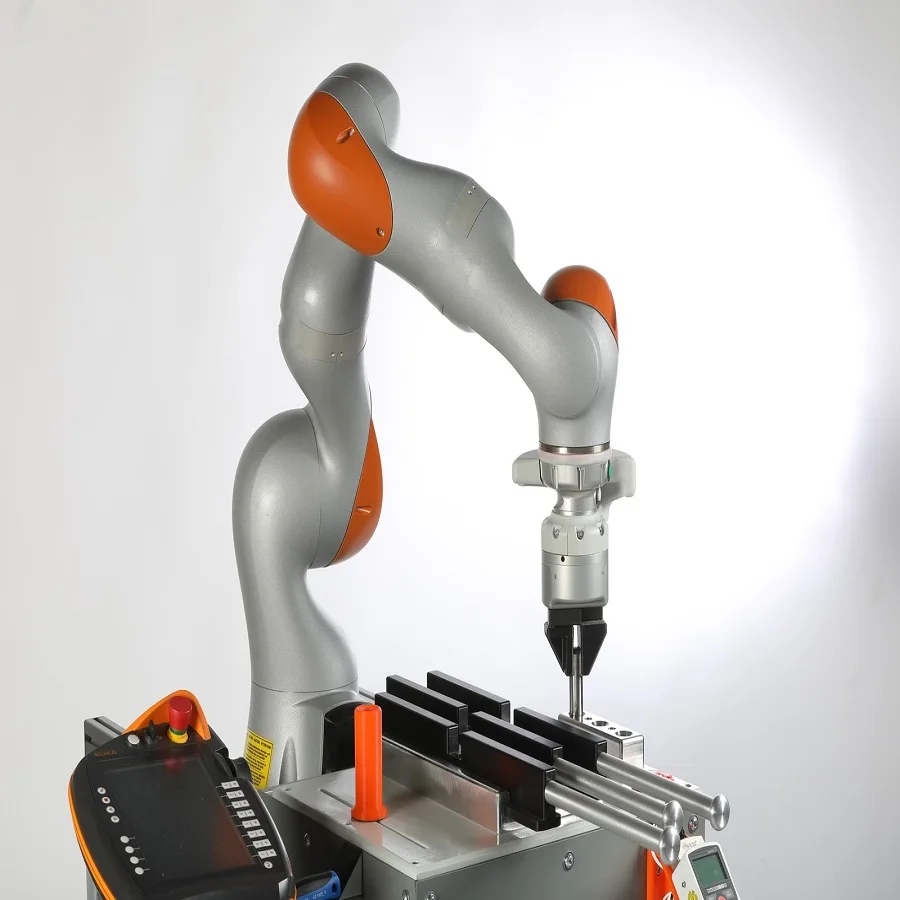 Industrial Welding Robot Kuka Robot Arm With Welding Machine As CNC Mig Laser Welding Robot Station