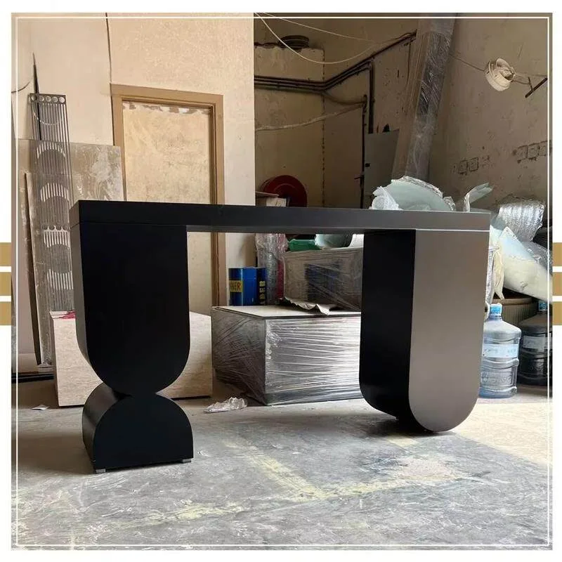 Italian-style home against the wall, living room creative high-end art entrance table light luxury end view table black