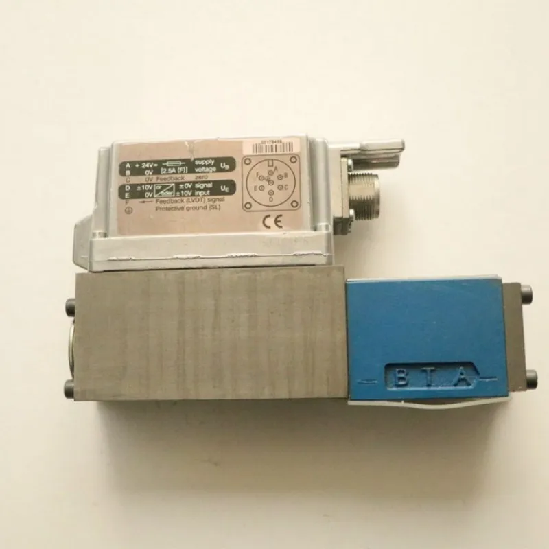 Katup Hidrolik 4WRPEH 4WRPEH6C4B04L-2X/G24K0/A1M 4WRPEH6C3B04P-2X/G24K0/A1M 4WRPEH6C3B40L-2X/G24K0/A1M Katup Proporsional