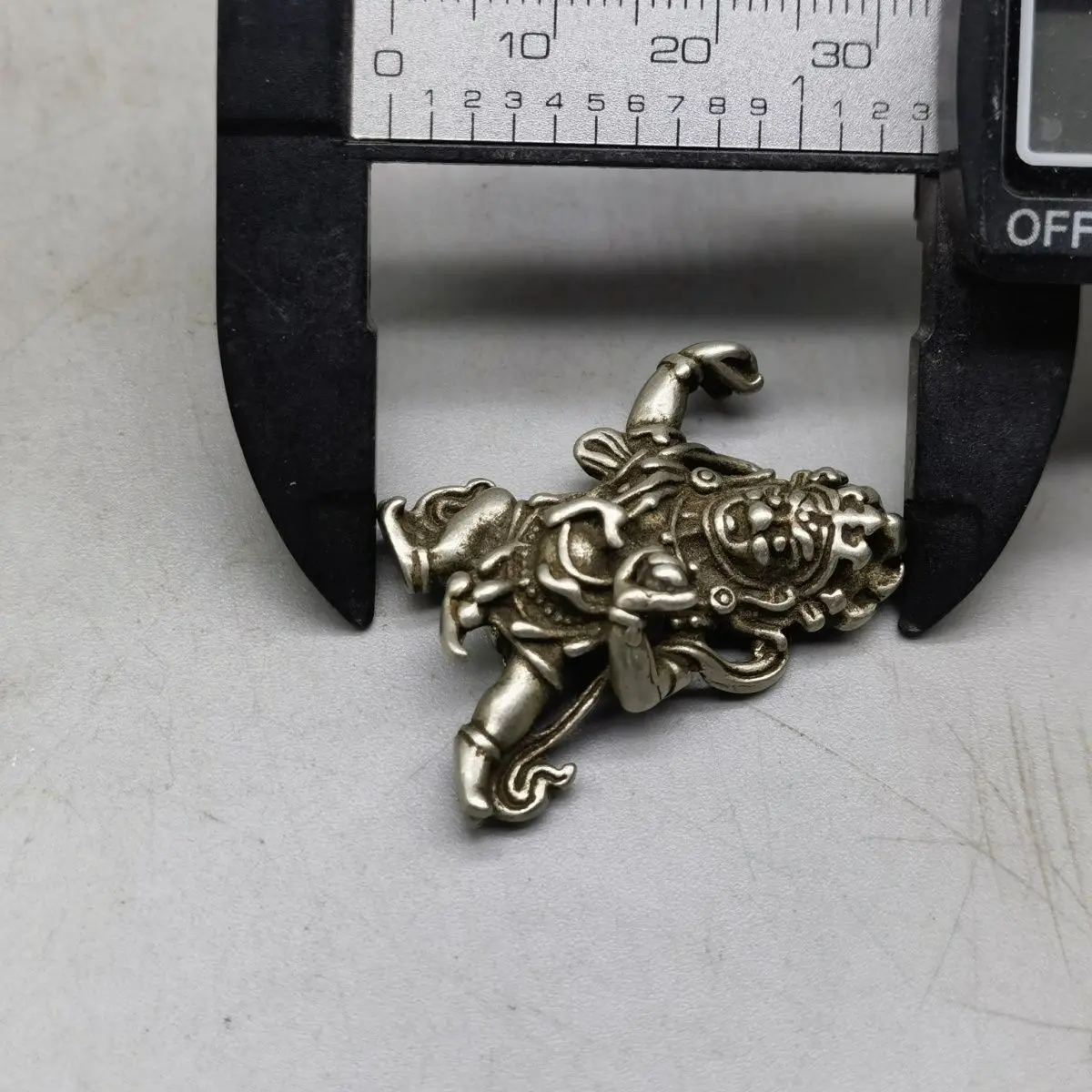 Tibet Tibetan Nepal vajra protector amulet Statues Figurines Lucky Ornaments Home Decoration gifts