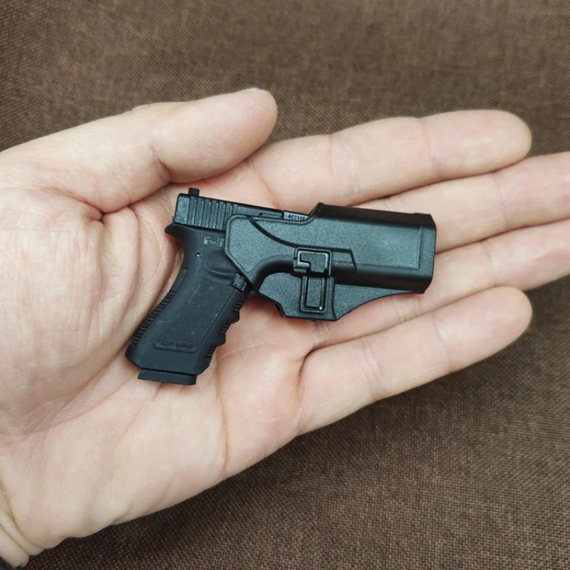 1:3 Gun Model Special Accessories Plastic Protective Cover Keychain Quick-pull Sleeve