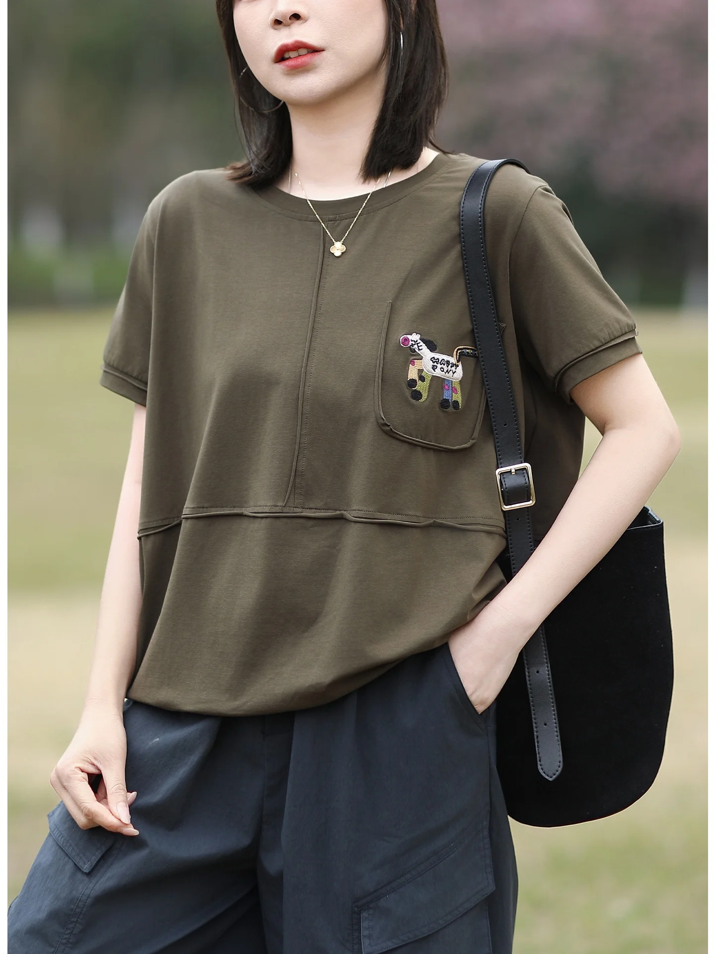 

Женская футболка Tree Also с круглым вырезом и коротким рукавом, универсальная, свободного кроя, с эффектом похудения, в простом стиле, с уникальным декоративным дизайном, антивозрастная