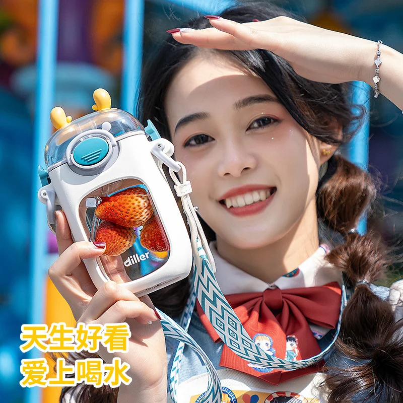 

Креативная квадратная чашка Diller, симпатичный рожок оленя, пластиковая чашка из тритана, Студенческая портативная бутылка для воды