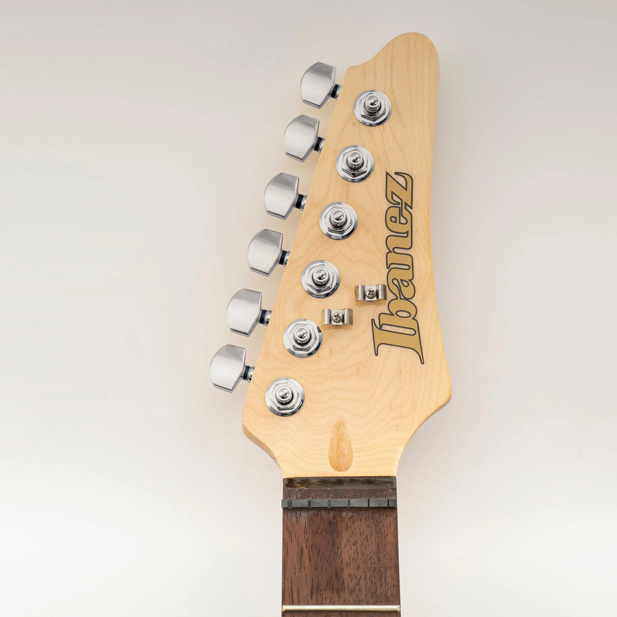 Musiclily Pro R18K 6L/3R3L/6R 18:1 Übersetzungsverhältnis Vollständig Versiegelte Mechaniken Stimmwirbel für ST Tele Akustikgitarre – Detail 36