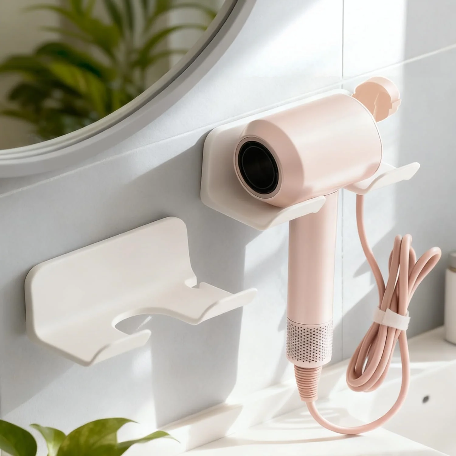 1pc Wall-mounted Hair Dryer Rack Bracket Non-perforated Self-adhesive Bathroom Organizer Shelves Toilet Organization Shelves