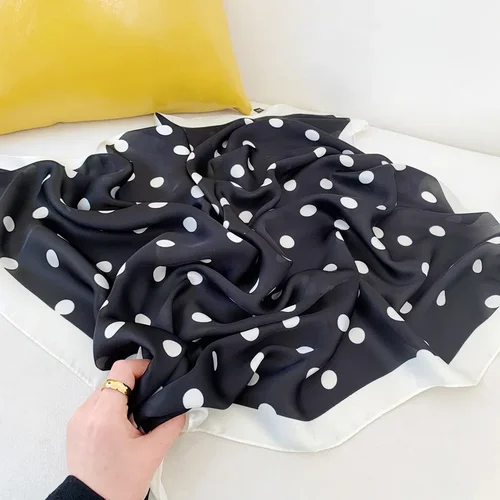 Imagen 2 del producto Pañuelo de moda de 70x70cm con estampado de puntos, bufanda de satén de seda para el cuello para mujer, chales pequeños, bufandas para el pelo, bolso femenino, bufandas para mujer