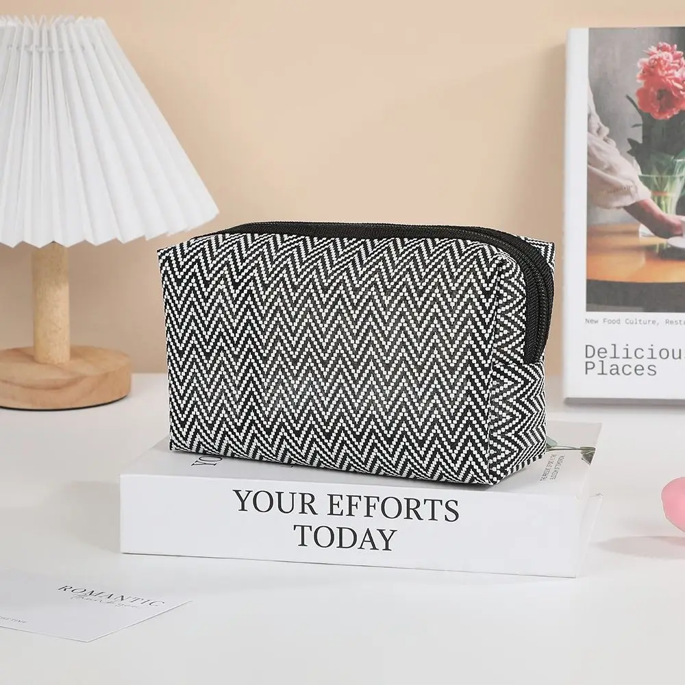 

New Large Capacity Mesh Striped Zipper StorageBag Trendy Mesh Makeup Case Portable Multifunctional Cosmetic Brush Bag