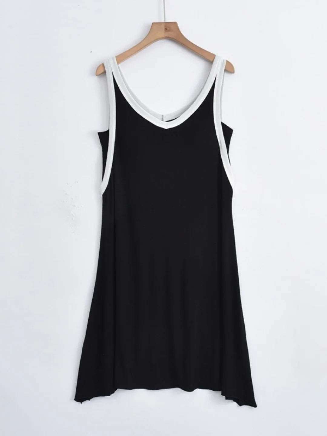 

Simple V-Neck Sleeveless Vest Nightgown Summer plus Size Korean Style Casual Wear-Outside Strap Sleepwear Dress for Fat Girls