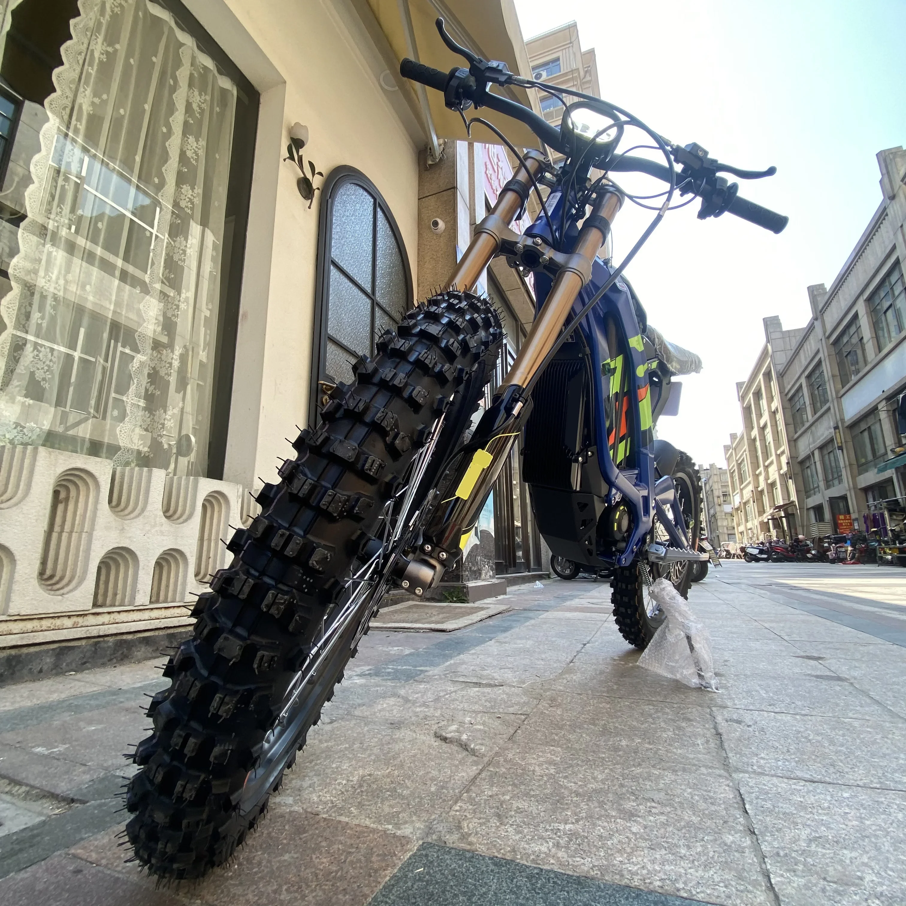 SXLL Light Bee X 8000W 60V 40Ah Lithium Battery Adult Electric Dirt Bike with Aluminum Alloy Frame and Full Suspension
