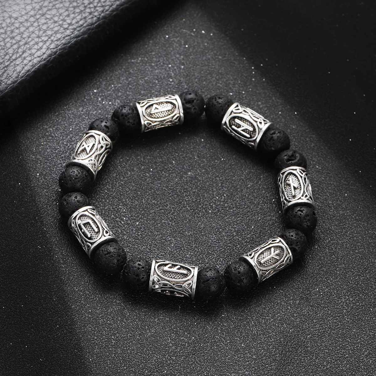 Vintage Vikings Natural Stone Bracelet Men Ethnic Rune Carved Beads Red Turquoises Bangles Charm Bracelets Homme Jewelry Gift