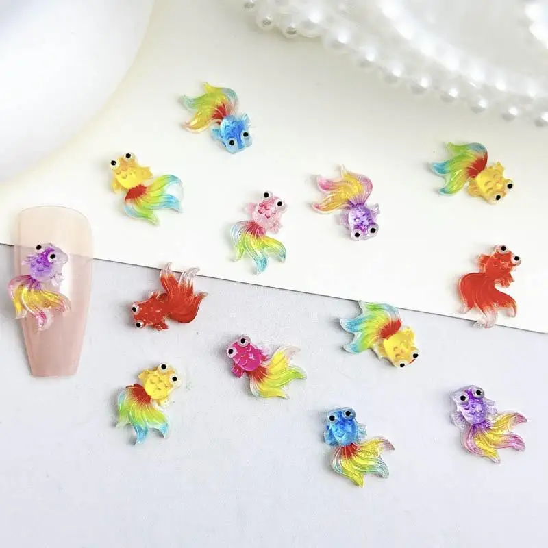 Cartoon Gradient Color Goldfish Nail Charms 3D simulato Cute Koi Resin Nail Art Decoration per realizzare disegni di unghie a forcina fai da te