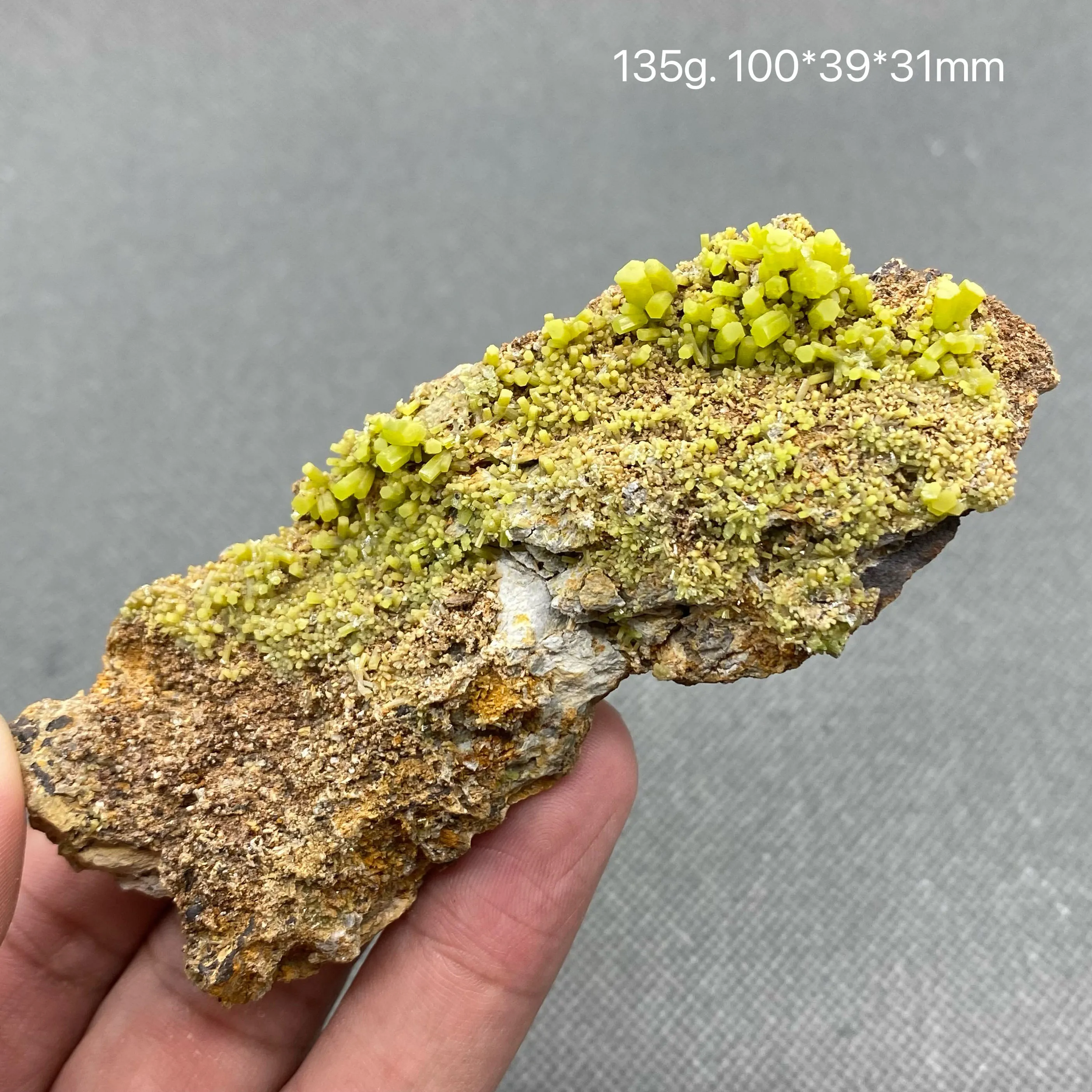 

100% natural pyromorphite original stone mineral specimen cured crystal gem collection.