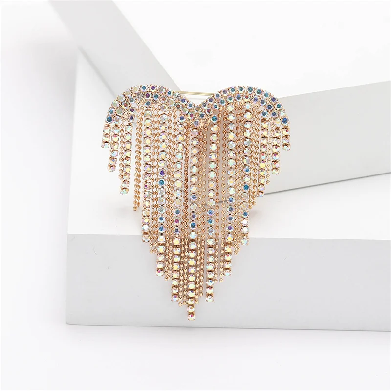Creative Design Love Tassel Grab Chain Brooch High-end Trendy Temperament Women's Suit Collar Pin Matching