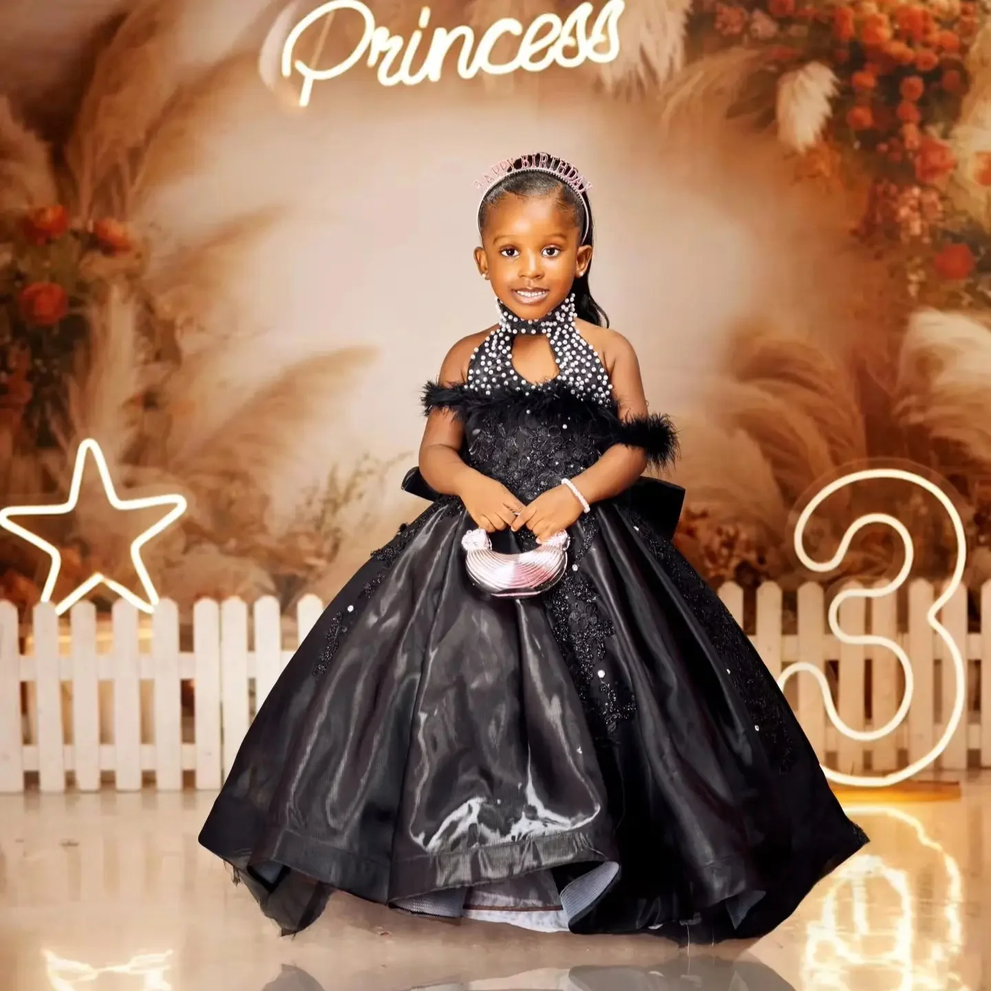 

Elegant Black Flower Girl Dress For Wedding High Collar Satin Floor Length Peals Feather Kids Birthday Party Gown Customized