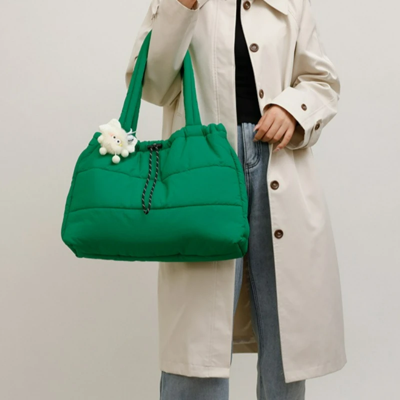 حقيبة نسائية ذات مقبض علوي سعة كبيرة مبطنة حقيبة تخزين شتوية عصرية غير رسمية حقيبة سفر مريحة ومتعددة الاستخدامات