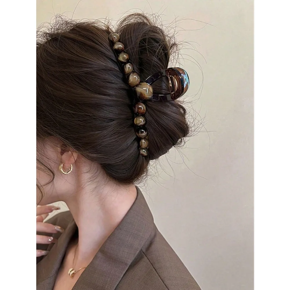 

1pc Korean Elegant Pearl Hair Claw Clip, Simple Retro Style, Suitable For Women And Girls For Daily Outfit And Photo Shooting (Note: Pearls May Detach, Please Be Cautious If You Prefer High-Quality Items) Fall Winter Hair Clip Hair Accessories For Women F