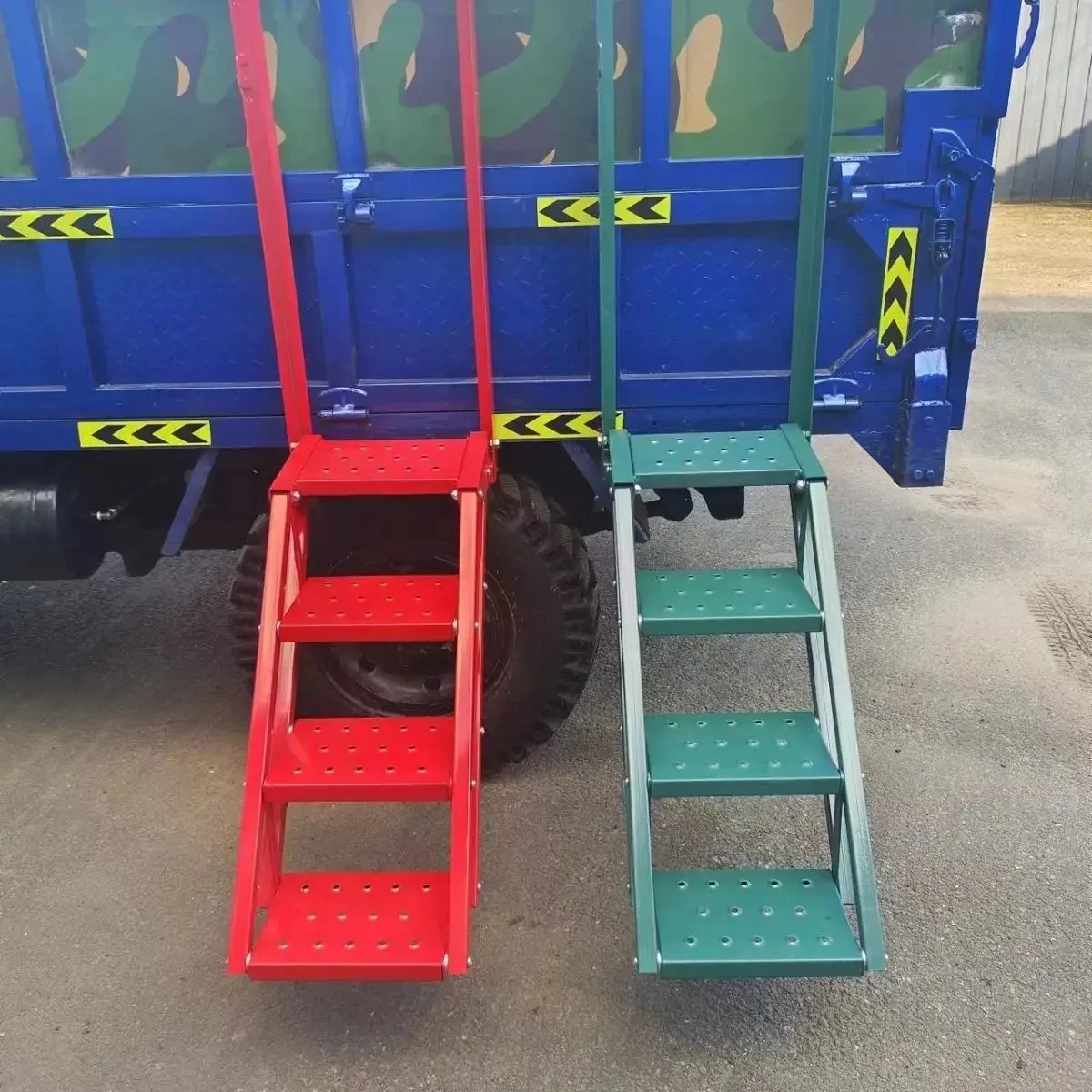 New truck loading special ladder, loading special folding ladder, convenient and fast, foldable