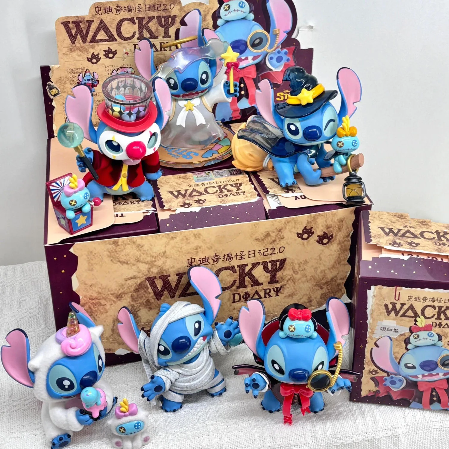 Stitch Funny Diary 2.0 Scatola cieca Stitch Figura Periferica Trendy Doll Doll Desktop Ornament Regalo di compleanno