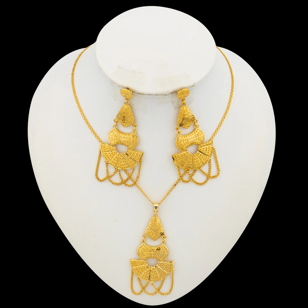 Sweet Heart Design Earrings and Necklace Set Dubai Women Party Jewelry Set Africa India Nigeria Wedding Gift Party Accessories