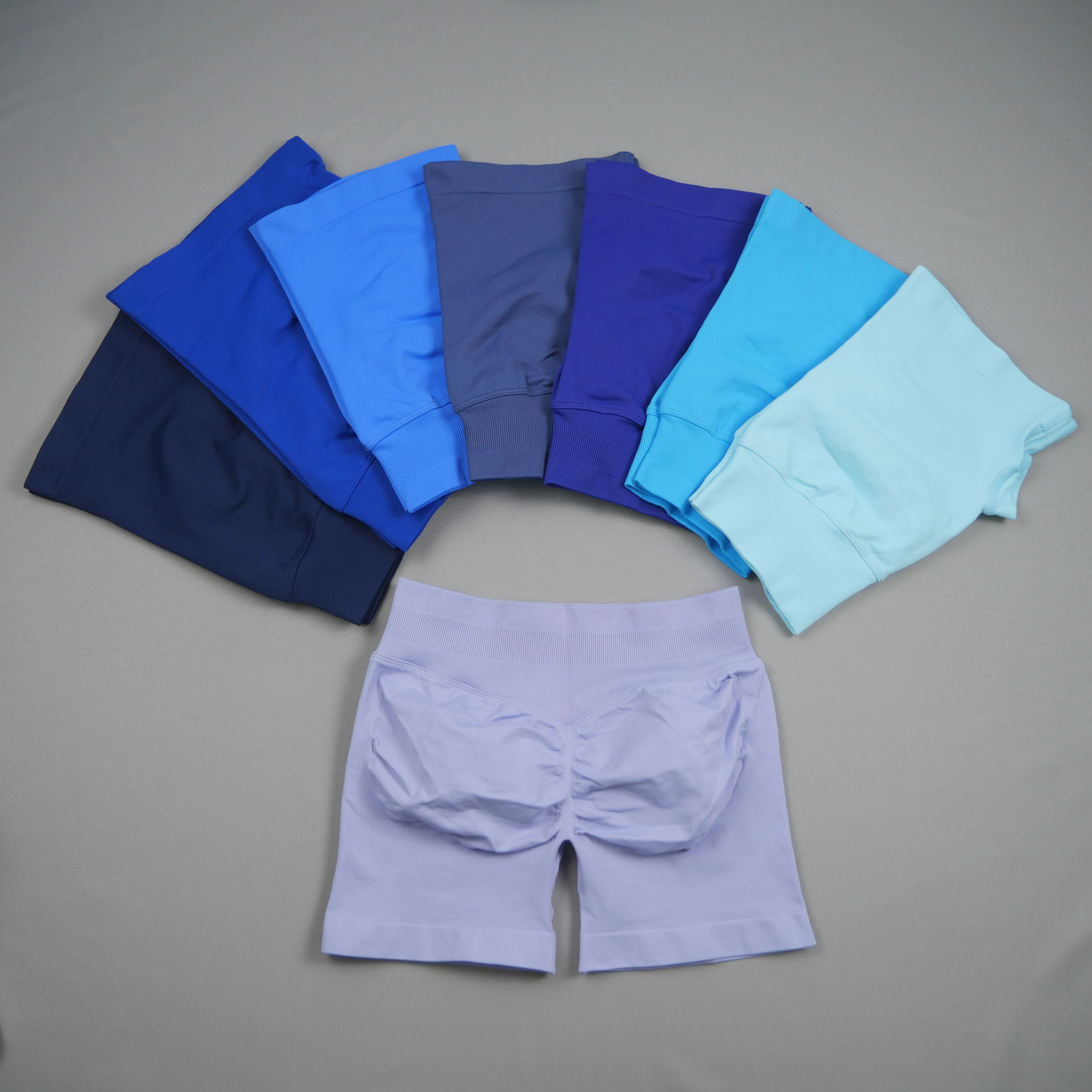 Women’s Yoga Shorts High Waisted Buttock Lifting High Waist Workout Shorts Seamless Breathable Push Up Gym Training Shorts