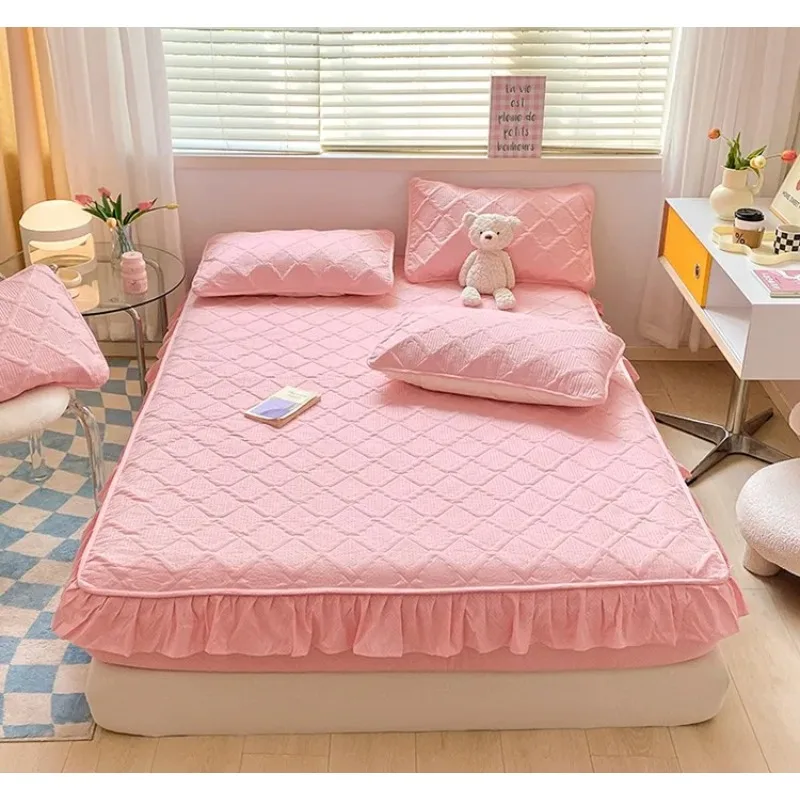 

100% Waterproof Super Nordic Thick and Warm Fitted Sheet with Elastic Bands Princess Waterproof Bed Skirt Pink Mattress Covers