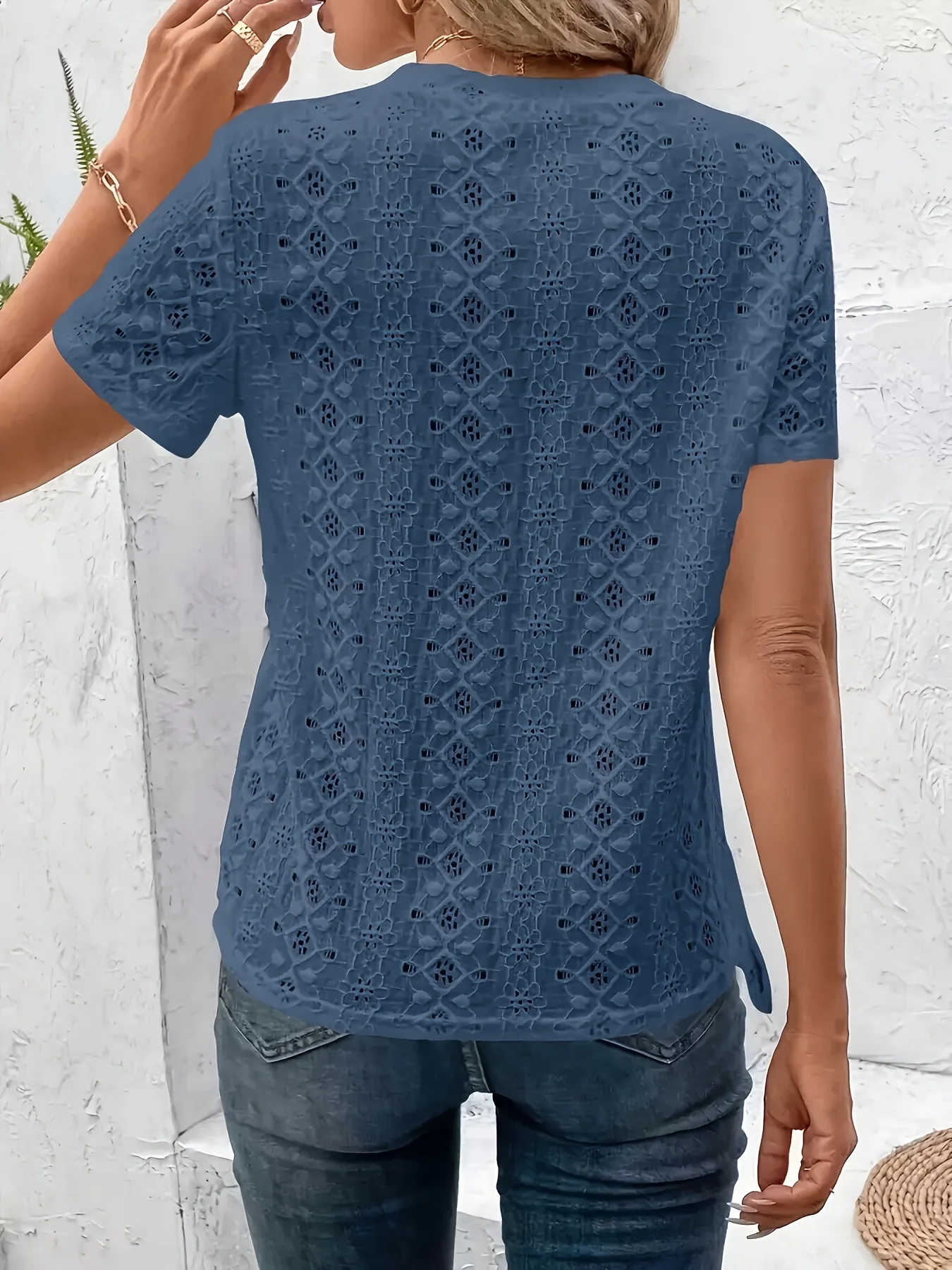 Neues Sommer-T-Shirt für Damen mit Rundhalsausschnitt und Schnürung, kurzärmelig, lässig, vielseitig, einfarbig, lockere Passform, schlankmachendes Oberteil – Detail 4
