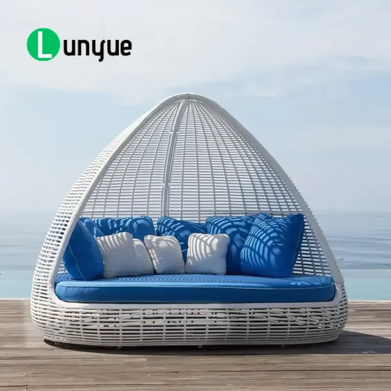 Custom Round Canopy Sunbed Rattan Wicker Outdoor Patio Furniture Comfortable Beach Lounger For Garden Poolside Relaxation