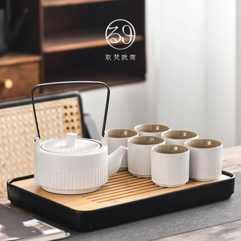 Japanese-style lifting beam pot Jingdezhen Kung Fu tea set office visitor home modern tea cup gift box