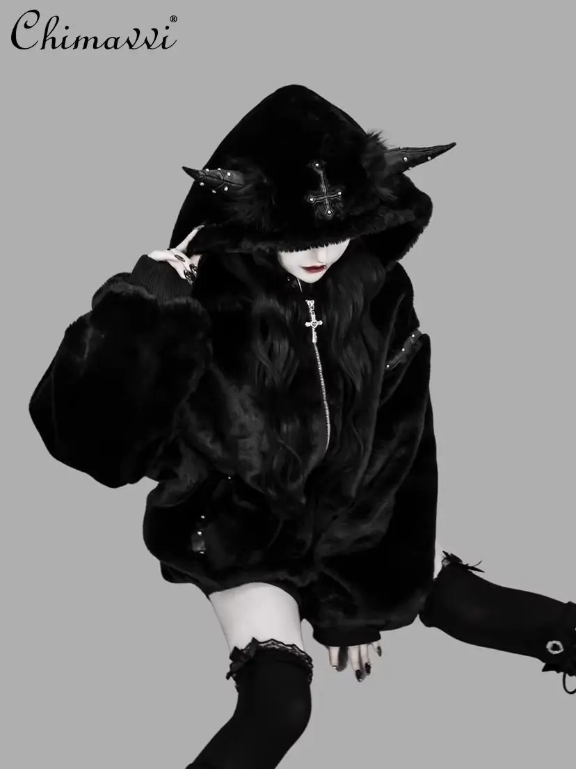 Japanse Harajuku klinknagel PU-leer versierd losse pluche jas met capuchon Winter nieuwe punk lange mouw warme losse damesjas