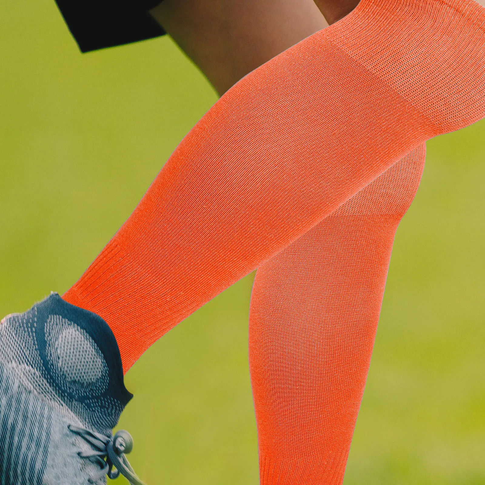 

2Pairs Sports Socks Comfortable Soccer Stocking Adults Knee High Elastic Polyester Suitable Football Baseball Rugby Softball