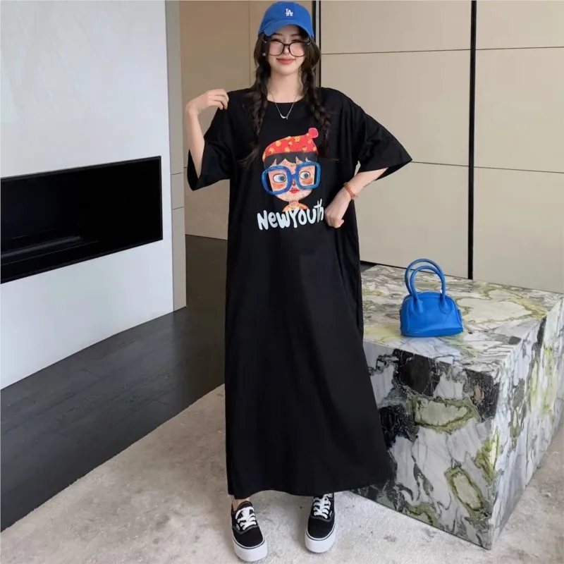 Abito t-shirt estivo in stile coreano: maniche corte, vestibilità ampia, taglie forti, lunghezza media con spacco - Temperamento senza sforzo