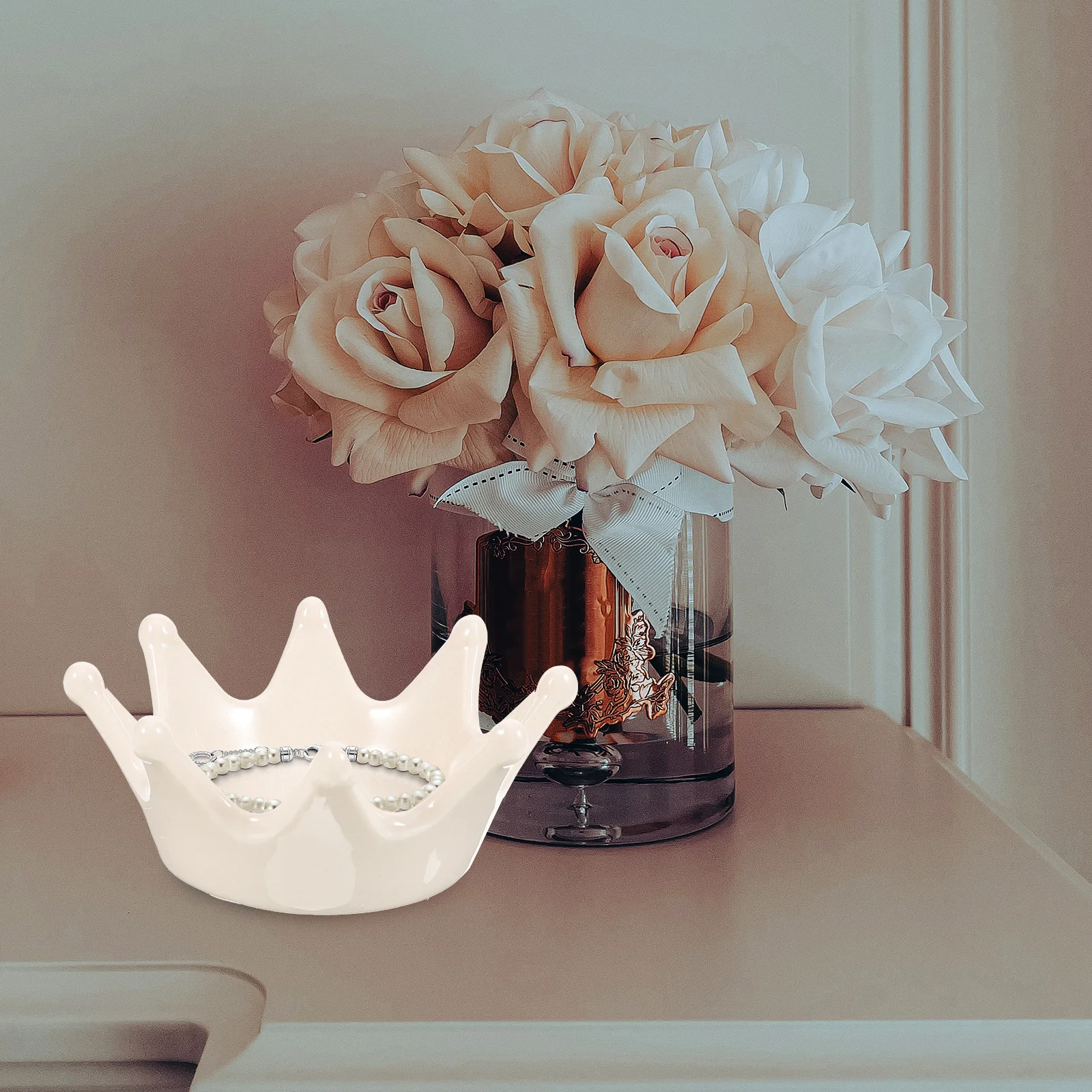 

Elegant Ceramic Jewelry Tray Crown Shaped Organizer for Accessories Exquisite Design Perfect Gift for Sister Girlfriend Daughter