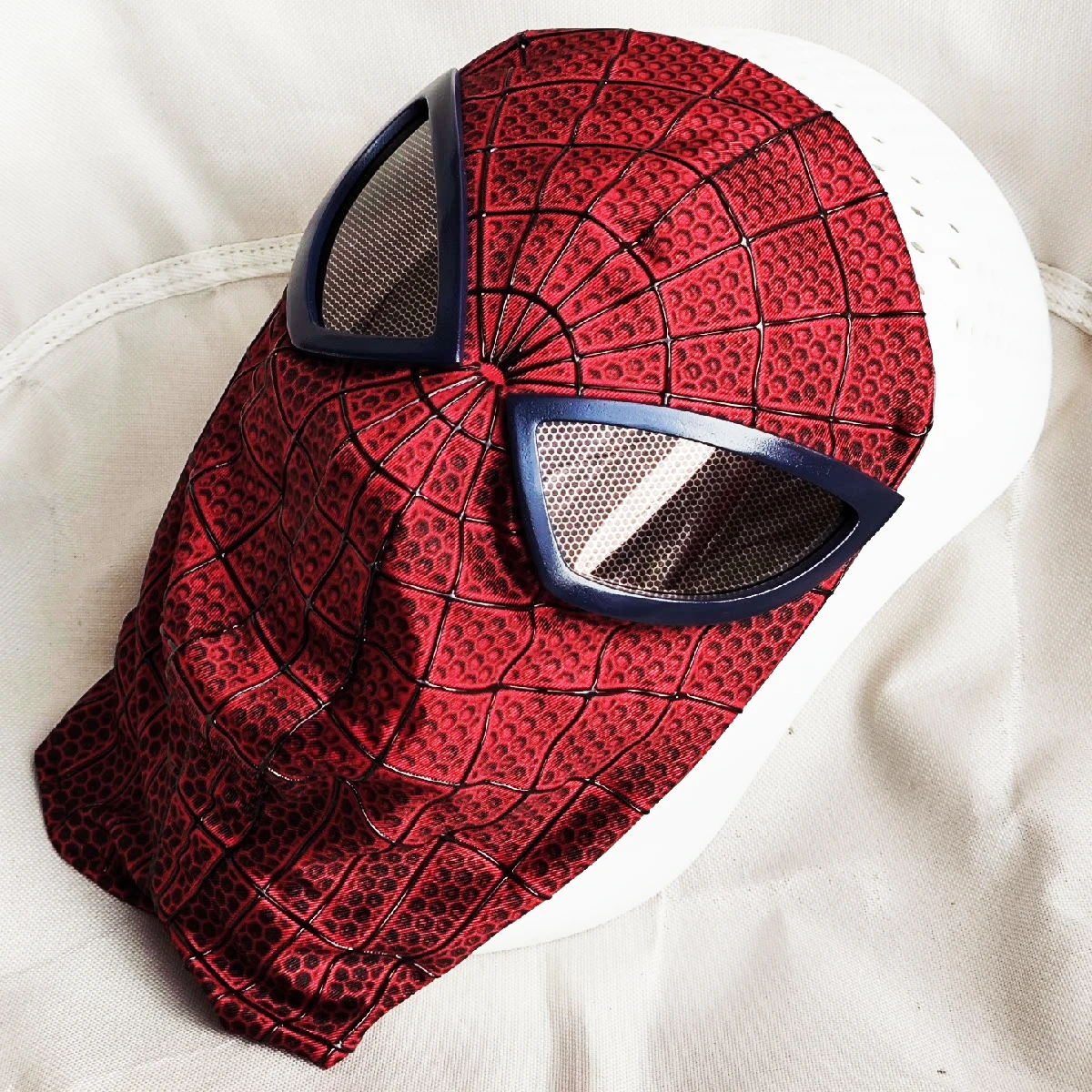 

Spider-Man 1 Mask Fabric Accessories with Magnetic Detachable Eyes Superhero Cos Costume Headgear for Fan DIY (Without Shell)