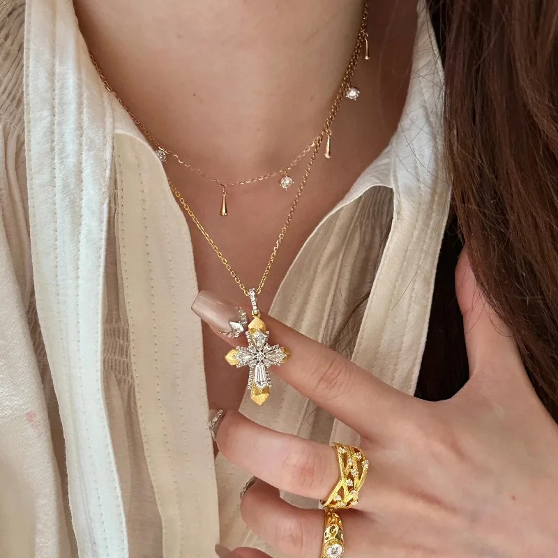 

Law of Attraction Vintage Cross Necklace – Italian Brushed Snowflake Shield Design To Harmonize All Chakras & Manifest Blessings