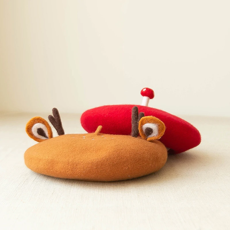 New Unisex Cute Frog Big Eye Wool Beret Retro Women Winter  display picture 2