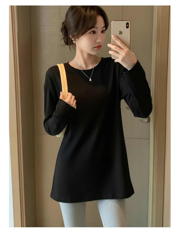 

Medium Long Line Base Layer Top for Women Round Neck Slim Fit Hip-Covering Undergarment Winter Fleece-Lined