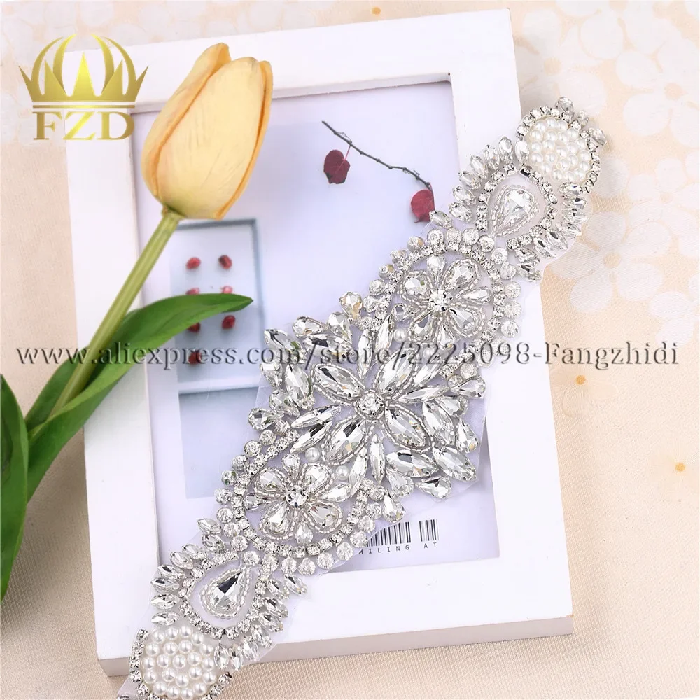 FZD 30 PCS Wedding Rhinestone Applique Trim For Garment Hot Fix Crystal Beaded Applique Sew On Patches For Bridal Headband Sash