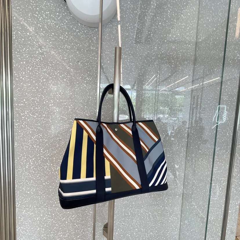 new-canva-large-capacity-versatile-women's-pack-new-style-mother-child-shoulder-bag-underarm-bucket-bag-stripes